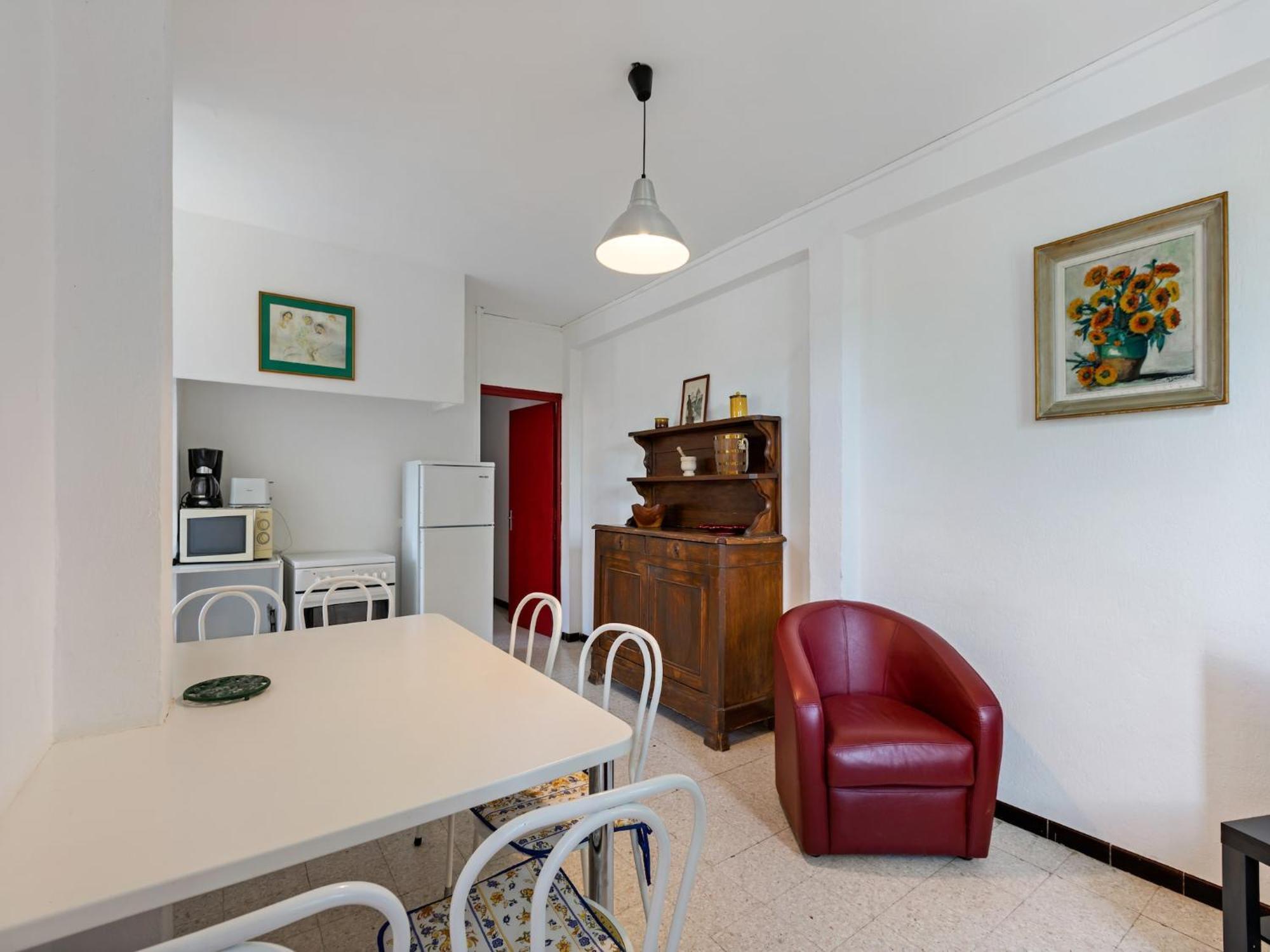 Apartment With Pool Amid Vineyards And Near The Beach Mèze المظهر الخارجي الصورة