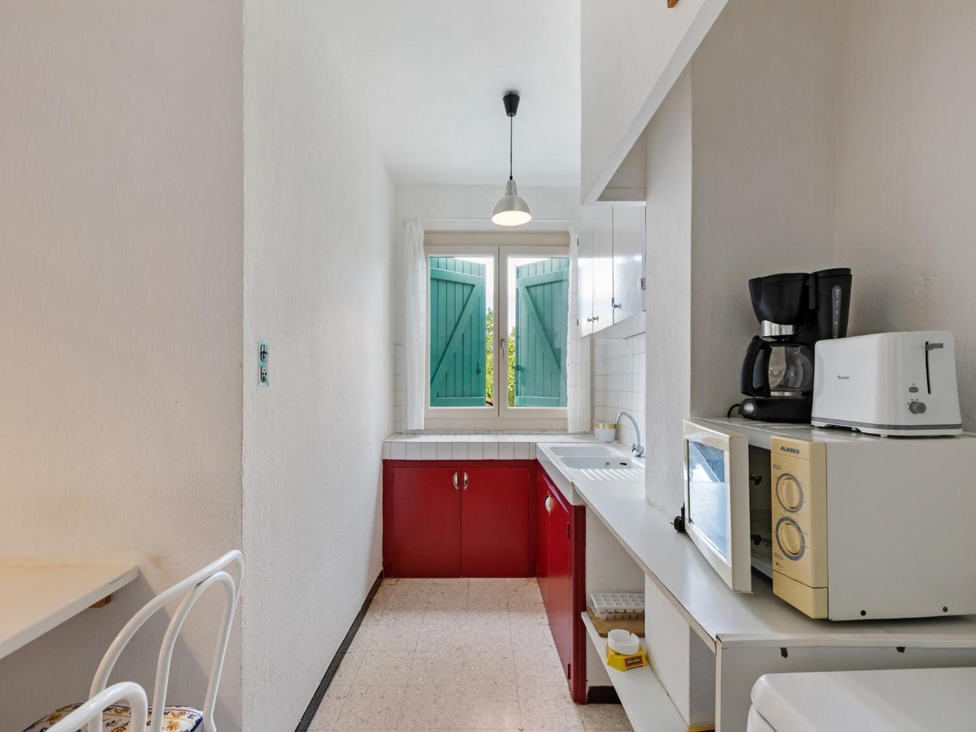 Apartment With Pool Amid Vineyards And Near The Beach Mèze المظهر الخارجي الصورة