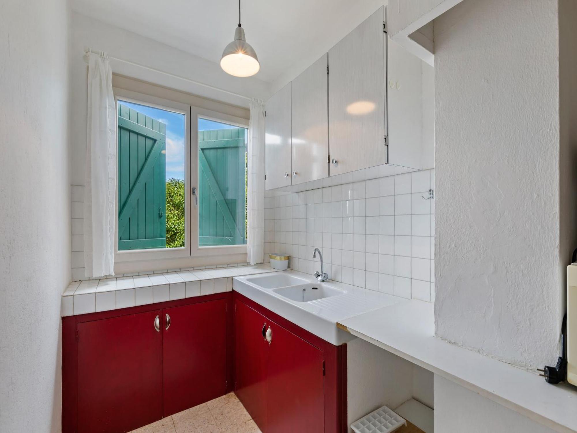 Apartment With Pool Amid Vineyards And Near The Beach Mèze المظهر الخارجي الصورة